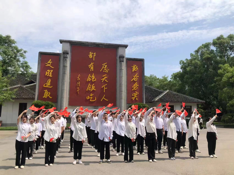 1666275438775024884.jpg 3.jpg